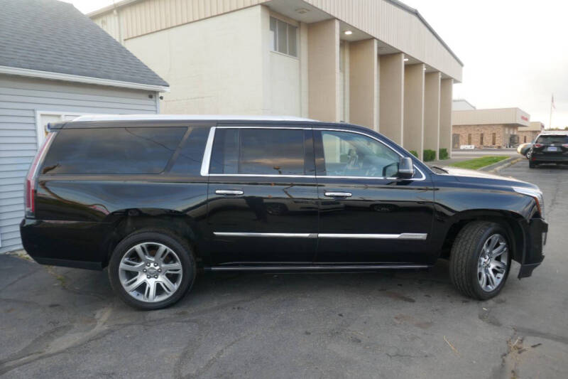 cadillac escalade esv 2017 1GYS4JKJ2HR243495 image cadillac escalade esv 2017 1GYS4JKJ2HR243495 image